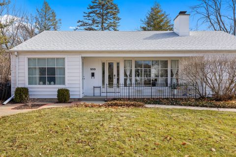 Tiny photo for 999 Sunset Road, Geneva, IL 60134 (MLS # 12578628)