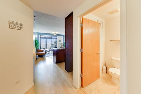 Tiny photo for 1250 S INDIANA Avenue #1013, Chicago, IL 60605 (MLS # 12586870)