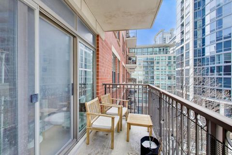 Tiny photo for 1250 S INDIANA Avenue #1013, Chicago, IL 60605 (MLS # 12586870)