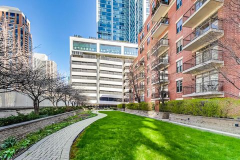 Tiny photo for 1250 S INDIANA Avenue #1013, Chicago, IL 60605 (MLS # 12586870)