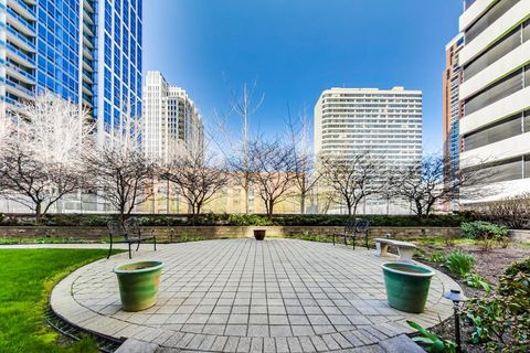 Tiny photo for 1250 S INDIANA Avenue #1013, Chicago, IL 60605 (MLS # 12586870)
