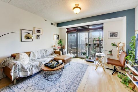 Tiny photo for 1250 S INDIANA Avenue #1013, Chicago, IL 60605 (MLS # 12586870)
