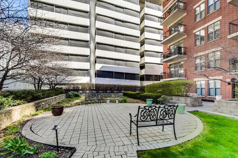 Tiny photo for 1250 S INDIANA Avenue #1013, Chicago, IL 60605 (MLS # 12586870)