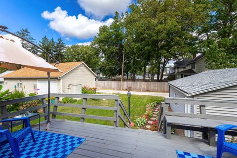 Tiny photo for 220 E Dover Court, Davenport, IA 52803 (MLS # 12550457)