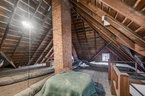 Tiny photo for 220 E Dover Court, Davenport, IA 52803 (MLS # 12550457)