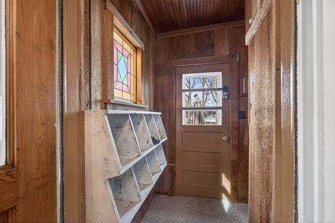 Tiny photo for 220 E Dover Court, Davenport, IA 52803 (MLS # 12550457)