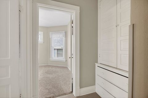 Tiny photo for 220 E Dover Court, Davenport, IA 52803 (MLS # 12550457)