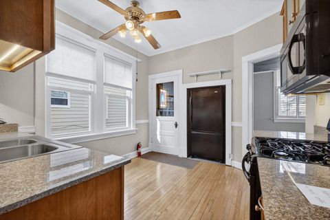 Tiny photo for 220 E Dover Court, Davenport, IA 52803 (MLS # 12550457)