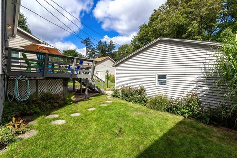 Tiny photo for 220 E Dover Court, Davenport, IA 52803 (MLS # 12550457)