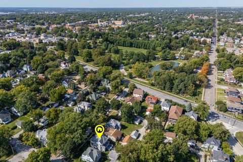 Tiny photo for 220 E Dover Court, Davenport, IA 52803 (MLS # 12550457)