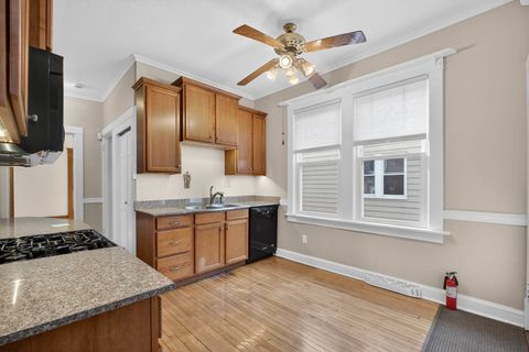 Tiny photo for 220 E Dover Court, Davenport, IA 52803 (MLS # 12550457)