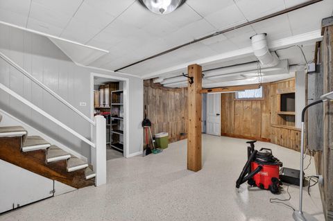 Tiny photo for 220 E Dover Court, Davenport, IA 52803 (MLS # 12550457)