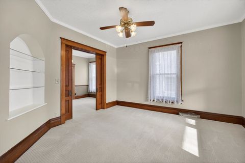 Tiny photo for 220 E Dover Court, Davenport, IA 52803 (MLS # 12550457)