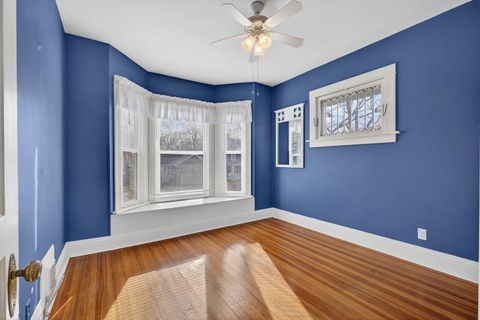 Tiny photo for 220 E Dover Court, Davenport, IA 52803 (MLS # 12550457)