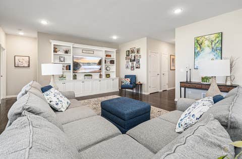 Tiny photo for 117 Costekin Court #117, Hawthorn Woods, IL 60060 (MLS # 12643925)