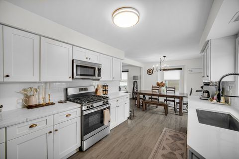 Tiny photo for 523 N Cedar Road, New Lenox, IL 60451 (MLS # 12536857)