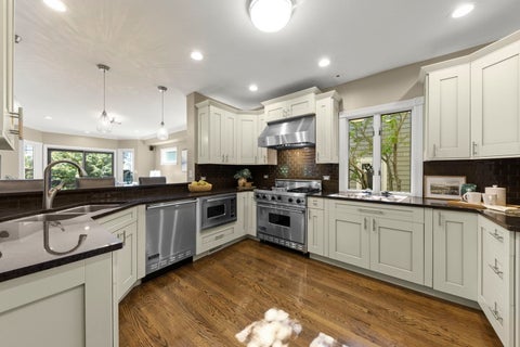Tiny photo for 405 S HAWTHORNE Avenue, Elmhurst, IL 60126 (MLS # 12777096)