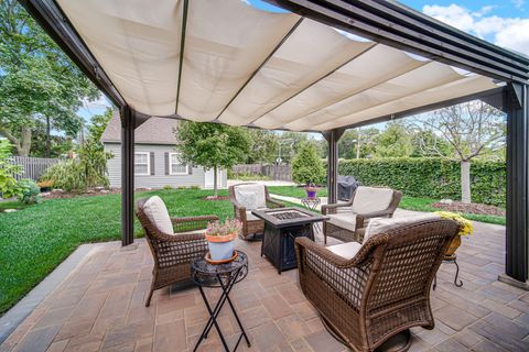 Tiny photo for 474 N Highview Avenue, Elmhurst, IL 60126 (MLS # 12463808)