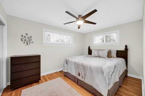 Tiny photo for 474 N Highview Avenue, Elmhurst, IL 60126 (MLS # 12463808)