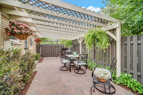 Tiny photo for 474 N Highview Avenue, Elmhurst, IL 60126 (MLS # 12463808)