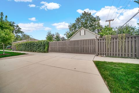 Tiny photo for 474 N Highview Avenue, Elmhurst, IL 60126 (MLS # 12463808)
