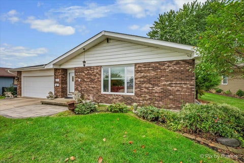 Photo of 125 W Middle Street, South Elgin, IL 60177 (MLS # 12770171)