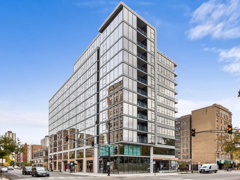 4555 N Sheridan Road Chicago IL 60640