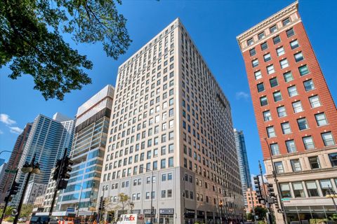 Photo of 910 S Michigan Avenue #716, Chicago, IL 60605 (MLS # 12579057)