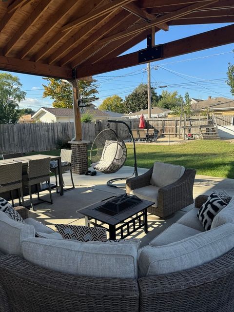 Tiny photo for 2042 Grove Street, Blue Island, IL 60406 (MLS # 12496045)