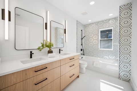 Tiny photo for 4522 N Kenton Avenue, Chicago, IL 60630 (MLS # 12779159)