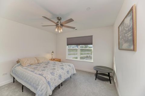 Tiny photo for 257 N MASTERS Drive, Addison, IL 60101 (MLS # 12585345)