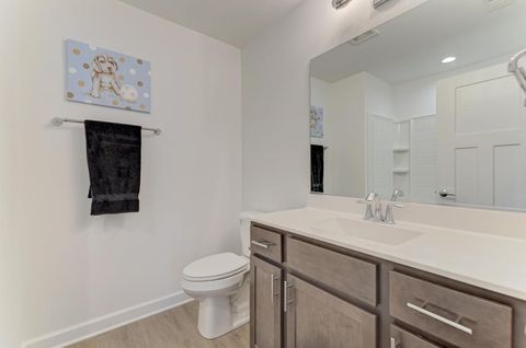 Tiny photo for 257 N MASTERS Drive, Addison, IL 60101 (MLS # 12585345)