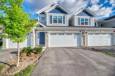 Tiny photo for 257 N MASTERS Drive, Addison, IL 60101 (MLS # 12585345)