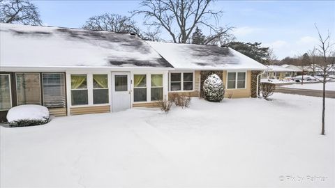 Tiny photo for 7408 Chevy Chase Court, Fox Lake, IL 60020 (MLS # 12593917)