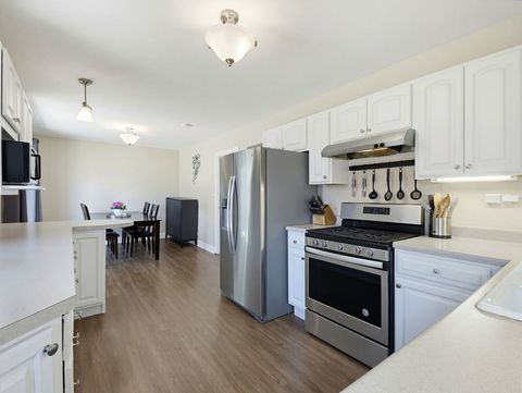 Tiny photo for 626 Debra Drive, Des Plaines, IL 60016 (MLS # 12680492)