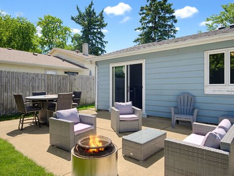 Tiny photo for 626 Debra Drive, Des Plaines, IL 60016 (MLS # 12680492)