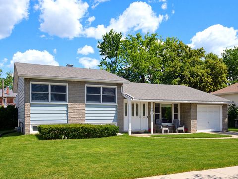 Photo of 626 Debra Drive, Des Plaines, IL 60016 (MLS # 12680492)