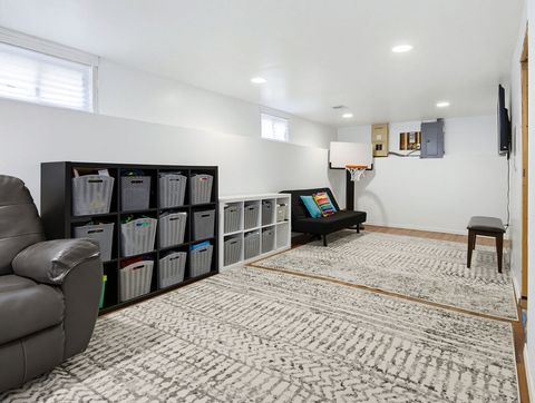Tiny photo for 626 Debra Drive, Des Plaines, IL 60016 (MLS # 12680492)