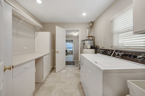 Tiny photo for 569 Northampton Circle, Elk Grove Village, IL 60007 (MLS # 12752439)