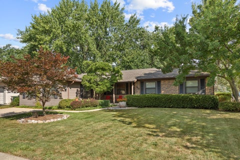 Tiny photo for 569 Northampton Circle, Elk Grove Village, IL 60007 (MLS # 12752439)