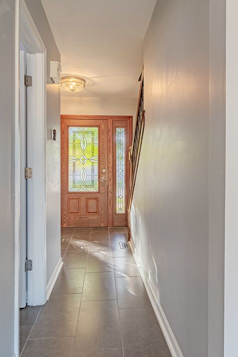 Tiny photo for 725 BISMARK Court, Elk Grove Village, IL 60007 (MLS # 12501066)