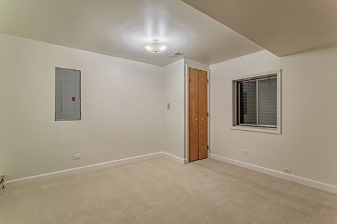 Tiny photo for 725 BISMARK Court, Elk Grove Village, IL 60007 (MLS # 12501066)