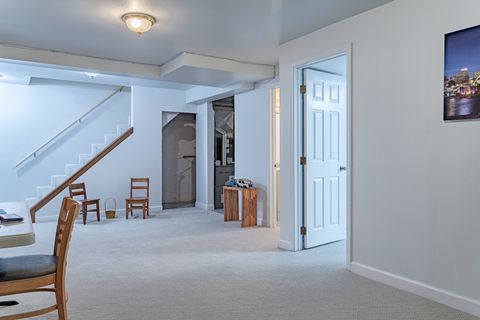 Tiny photo for 725 BISMARK Court, Elk Grove Village, IL 60007 (MLS # 12501066)