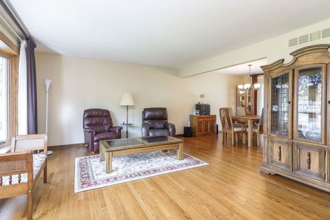 Tiny photo for 7213 Emerson Drive, Darien, IL 60561 (MLS # 12495349)