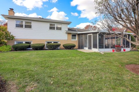 Tiny photo for 7213 Emerson Drive, Darien, IL 60561 (MLS # 12495349)