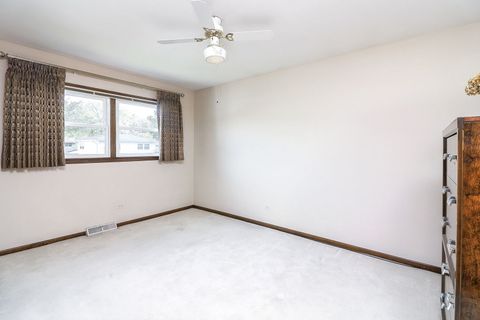 Tiny photo for 7213 Emerson Drive, Darien, IL 60561 (MLS # 12495349)