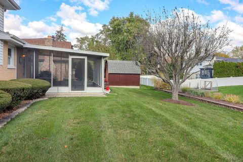 Tiny photo for 7213 Emerson Drive, Darien, IL 60561 (MLS # 12495349)