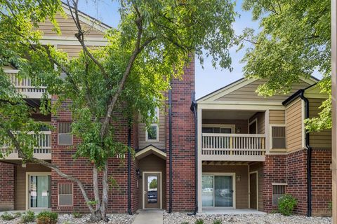 Photo of 104 Glengarry Drive #206, Bloomingdale, IL 60108 (MLS # 12617528)