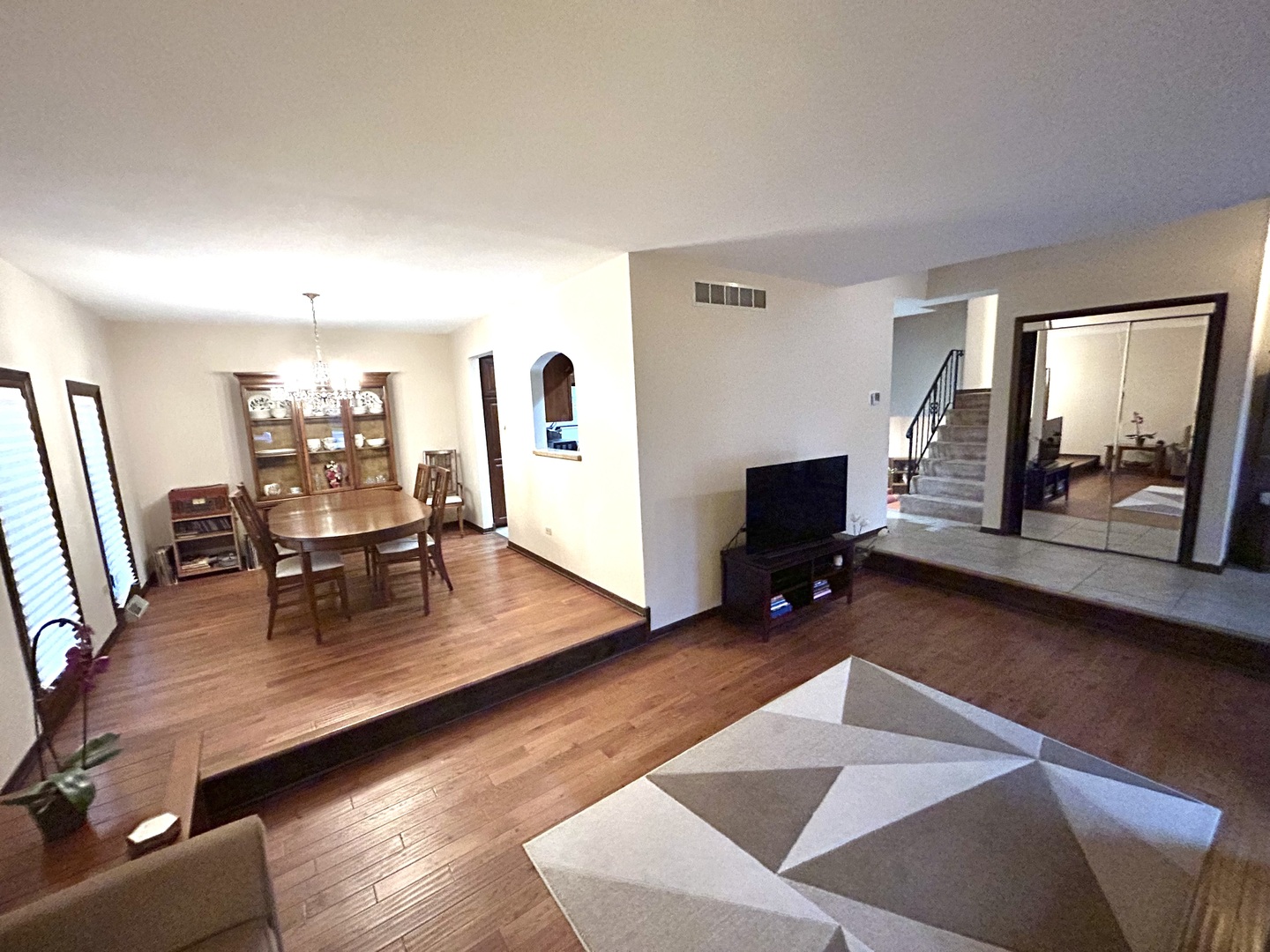 6024 W 123rd Street