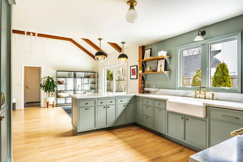 Tiny photo for 1225 W Deerpath Road, Lake Forest, IL 60045 (MLS # 12582880)